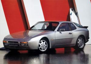 Porsche 944 S2